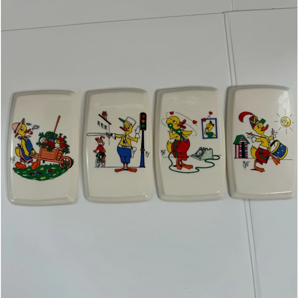 Vintage Duck Bath tiles. Signed “MAT”. Four ceramic tiles. Just fun! (4-O) - Picture 6 of 7